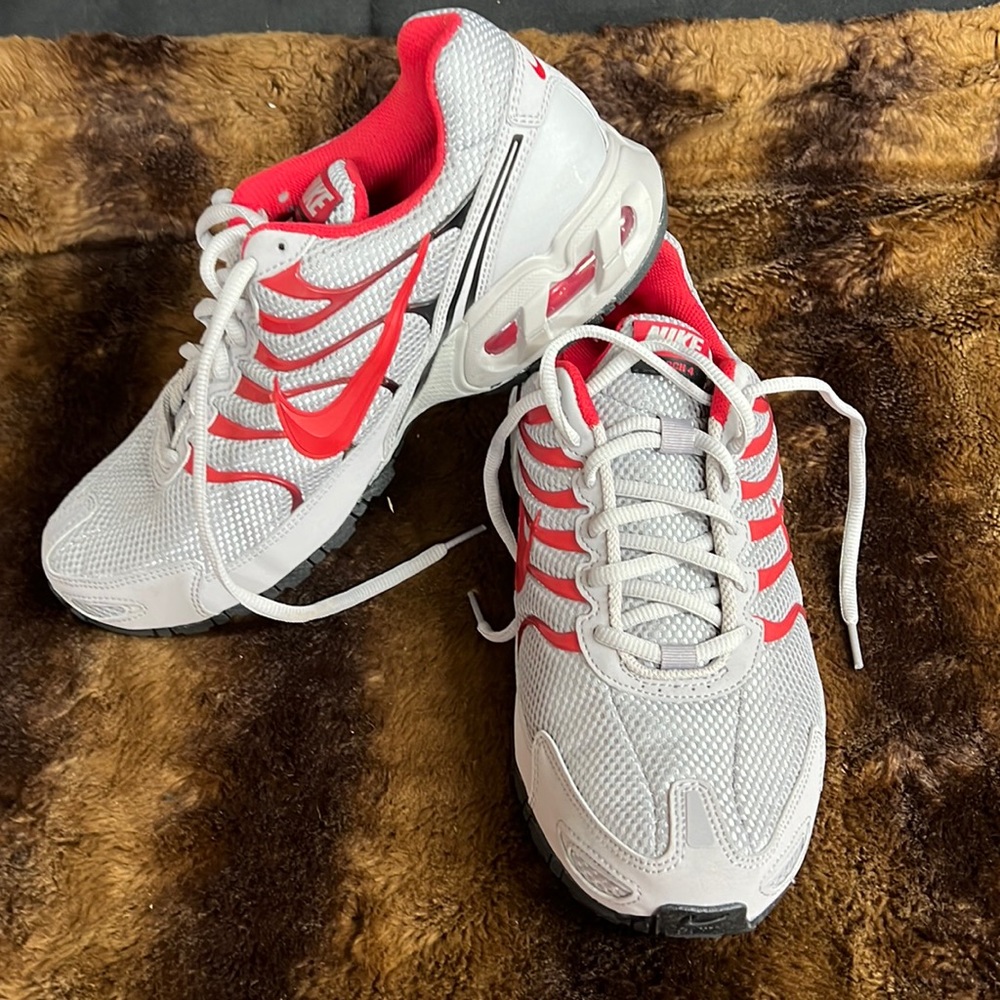Men’s Nike air torch4 size 9